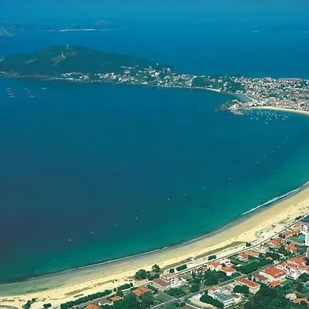 Casa Centrica En Playa America *